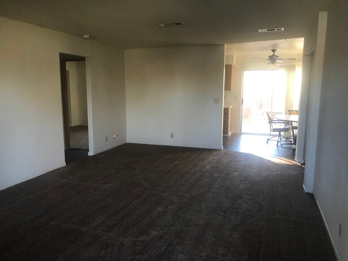 3032 Catalpa Ct Unit 2, Redding, CA 96002 Apartments in Redding, CA