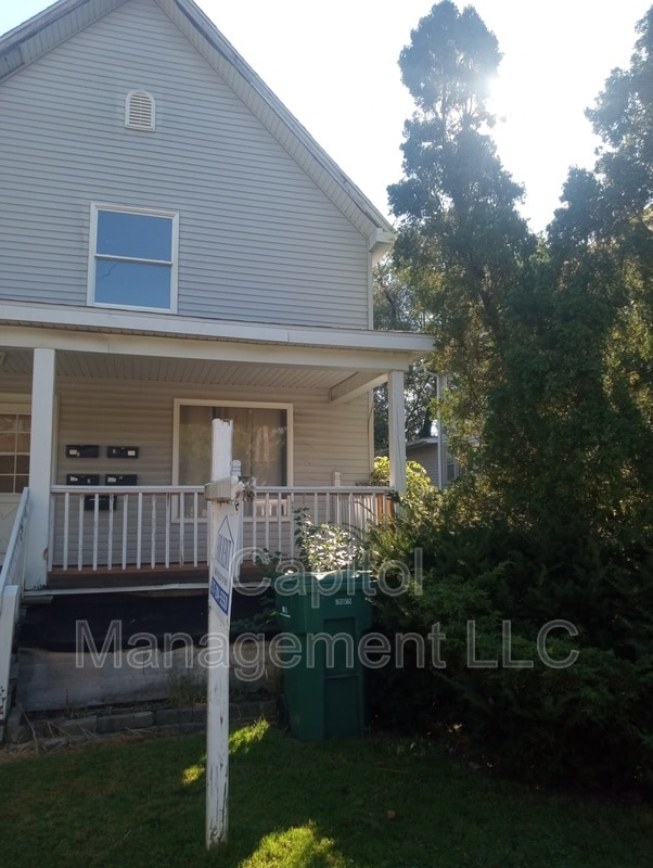 Photo - 1016 N Capitol Ave Apartment