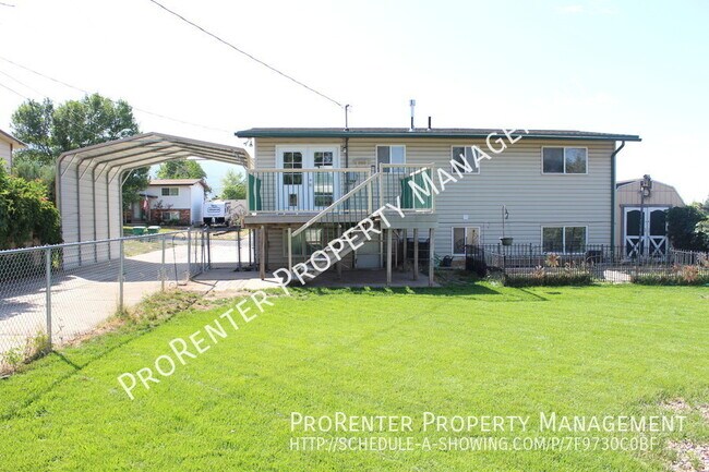 Building Photo - Great 5 Bed, 2 Bath Layton Home