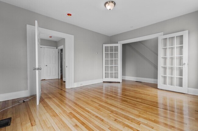 Foto del edificio - 857 Noble Ave