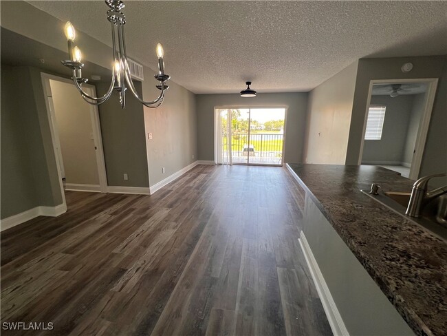 Building Photo - 1240 Wildwood Lakes Blvd