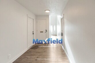 Building Photo - 2737 E 750 N