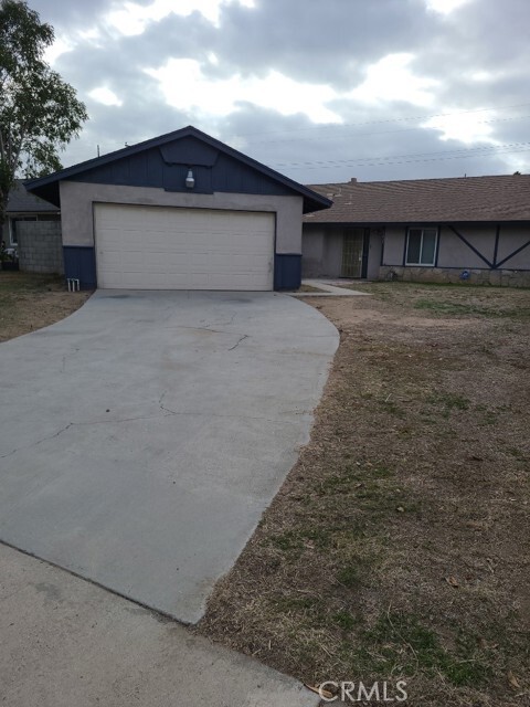 Building Photo - 25425 Filaree Ave