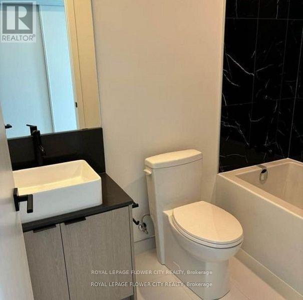 Building Photo - 1285 Dupont St