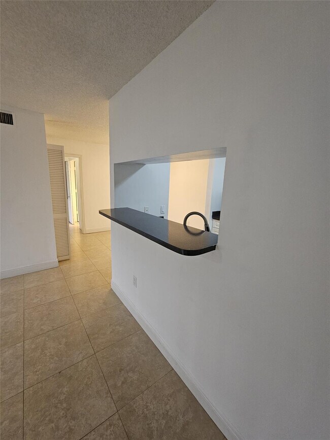 Foto del edificio - 12172 St.Andrews Pl