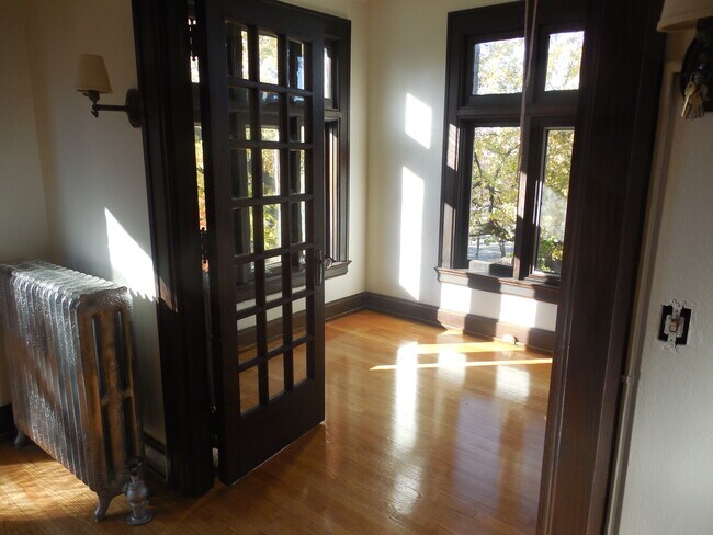 Foto del edificio - 853 18th St