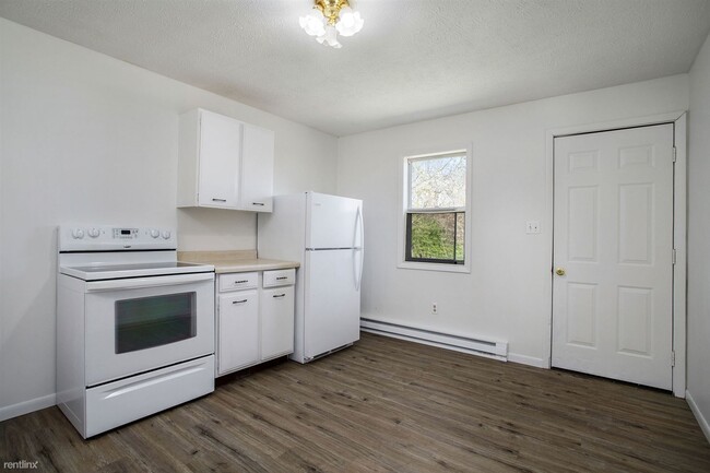 Building Photo - 2 br, 1 bath House - 62701 Red Arrow Hwy U...