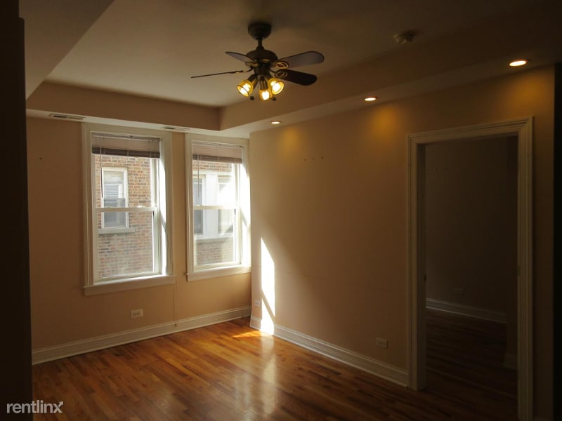 Primary Photo - 1200 W Pratt Blvd