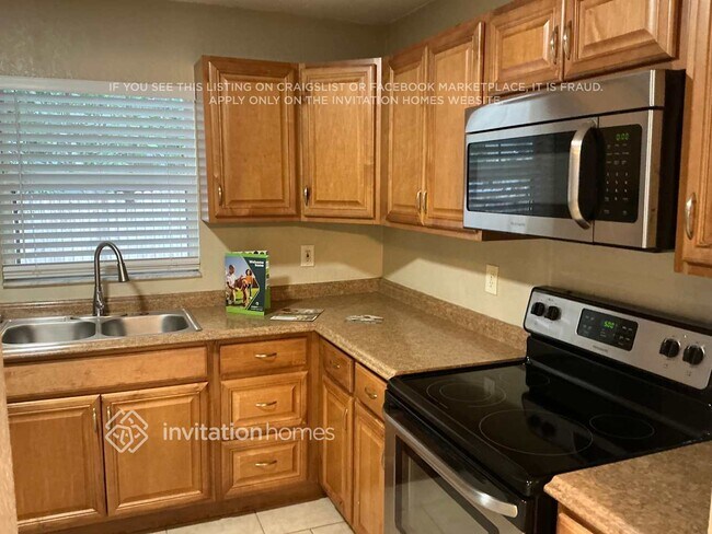 Foto del edificio - 4011 36th St W