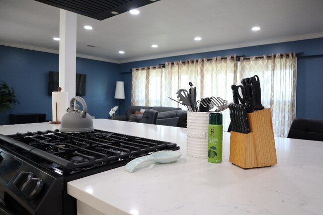 Foto del edificio - 2635 Sunset St