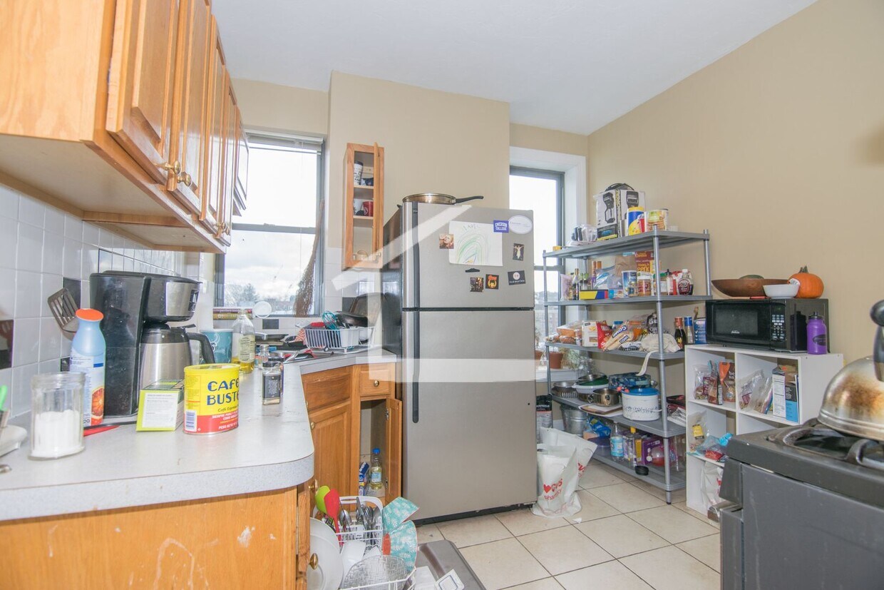 Primary Photo - 4 Bedroom