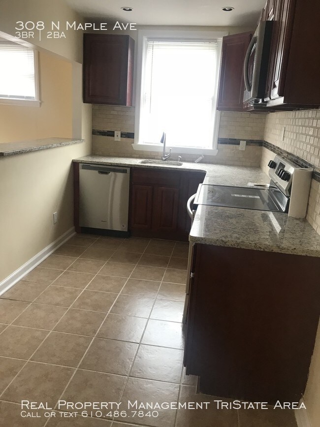 Foto del edificio - 308 N Maple Ave