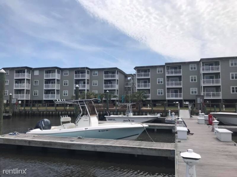 5400 E Yacht Dr, Oak Island, NC 28465 Room for Rent in Oak Island, NC