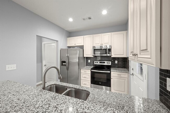 Foto del edificio - 16670 Meadowcroft St