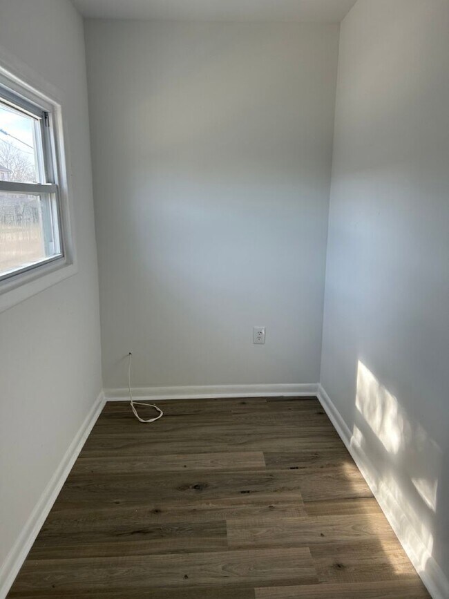 Foto del edificio - 4 Bedroom 2 Bath House - Ready for Move-In