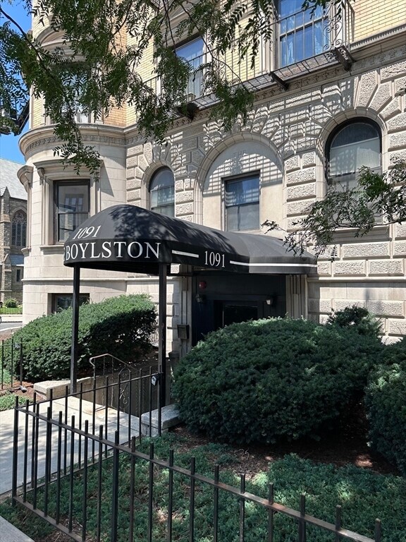 Foto del edificio - 1088 Boylston St