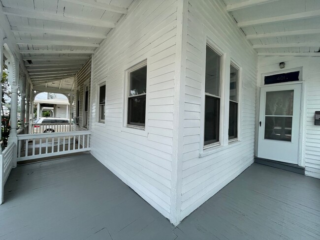 Foto del edificio - Spacious 4 Bedroom Twin FOR RENT in Bridge...