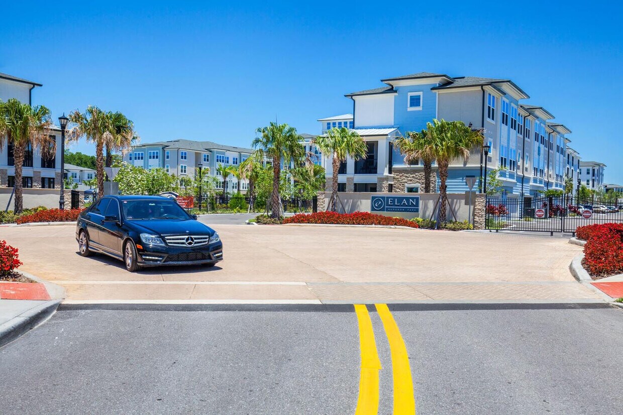 Audubon Park Apartments 990 Warehouse Rd Orlando, FL