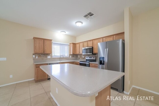 Building Photo - 17818 W Acapulco Ln
