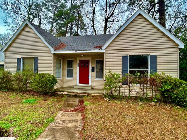 Building Photo - Charming 2-Bedroom Home in Lufkin, TX – Yo...