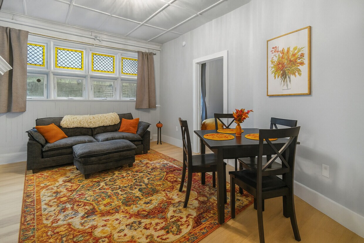 Foto principal - 504 Stewart Ave