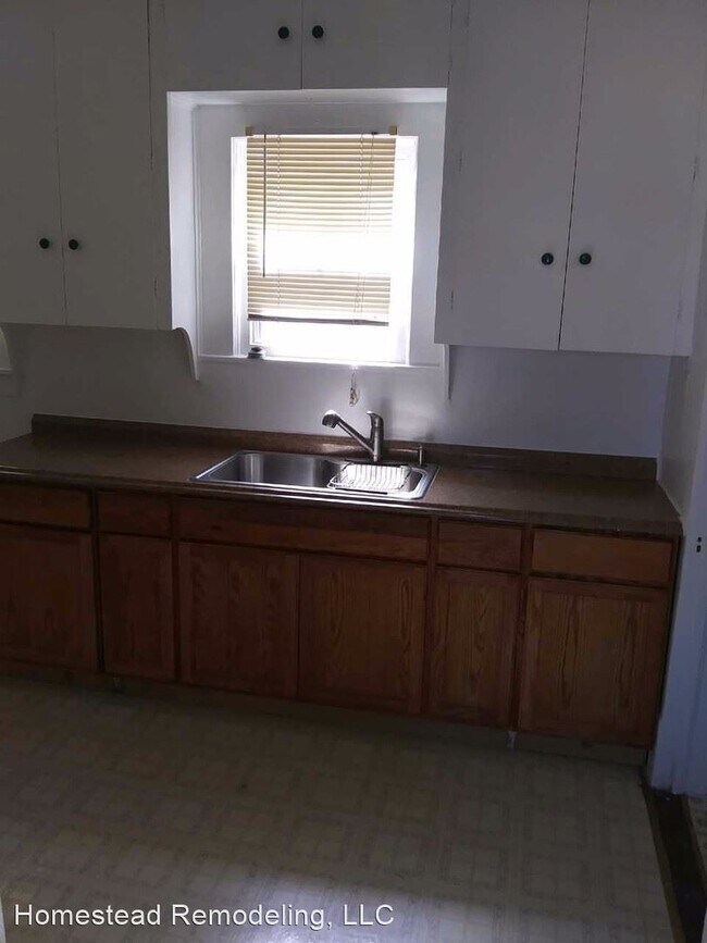 Building Photo - 2 br, 1 bath House - 2034 Lawn