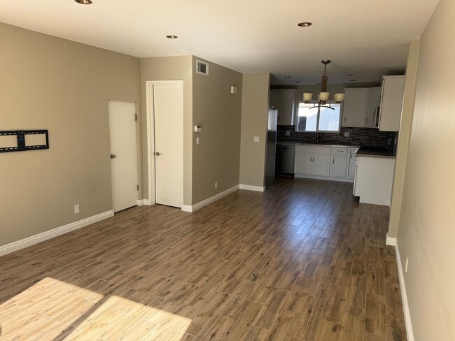 Building Photo - 4830 Argyle Dr