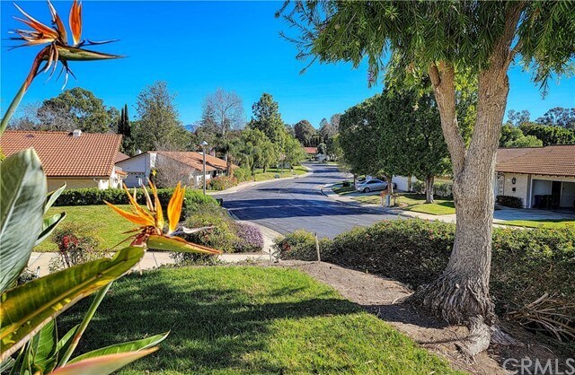 Building Photo - 5052 Avenida Del Sol