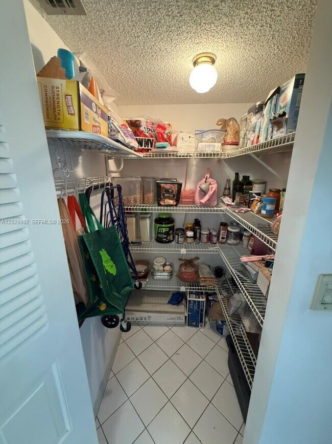 Foto del edificio - 1810 SW 81st Ave