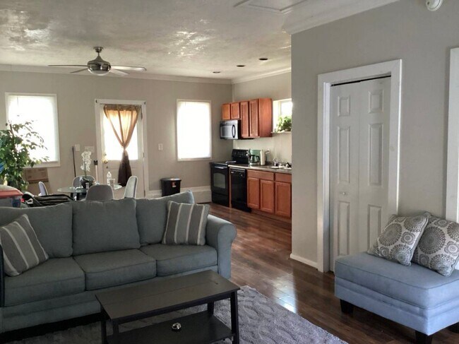 Foto del edificio - 3519 Baugh St