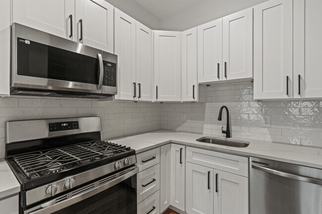 Foto del edificio - 108 8th St