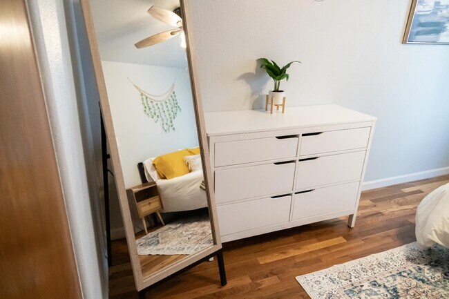 Foto del edificio - 1712 House Ave