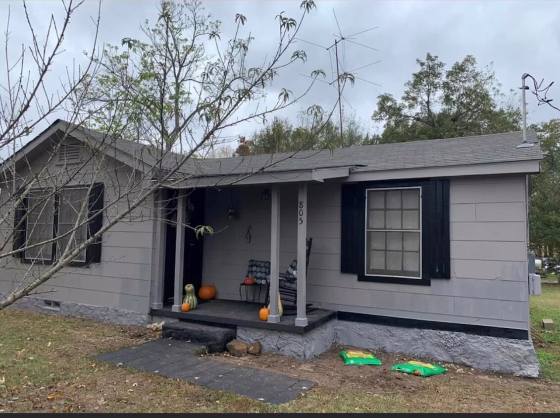 Foto principal - 805 Scott St