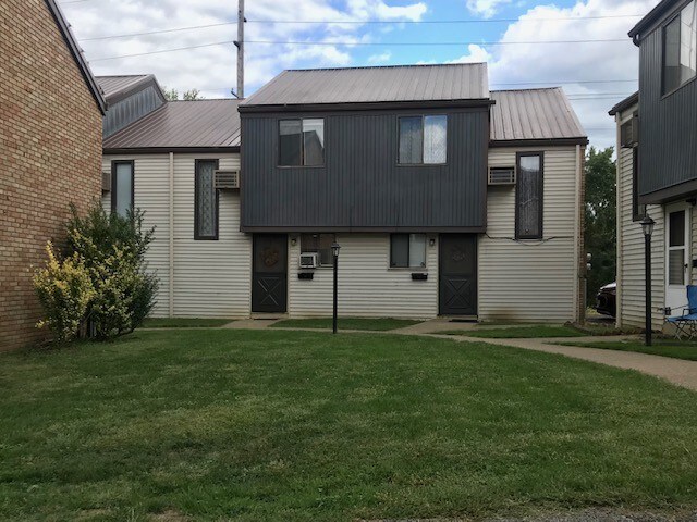 Foto principal - 1020 Broadway St