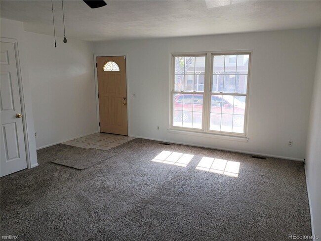Building Photo - 4 br, 1 bath House - 9255 Clermont Drive