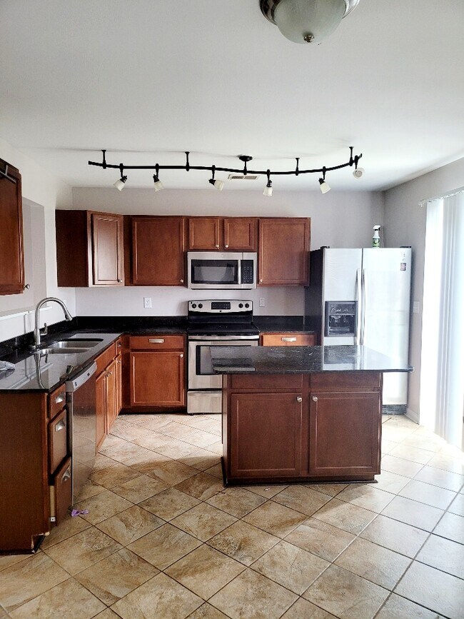 Building Photo - 284 Sunday Silence Ln