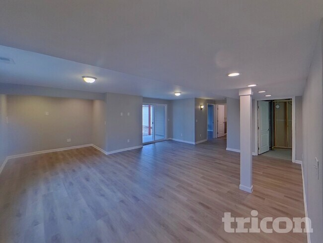 Foto del edificio - 4653 Brylie Way
