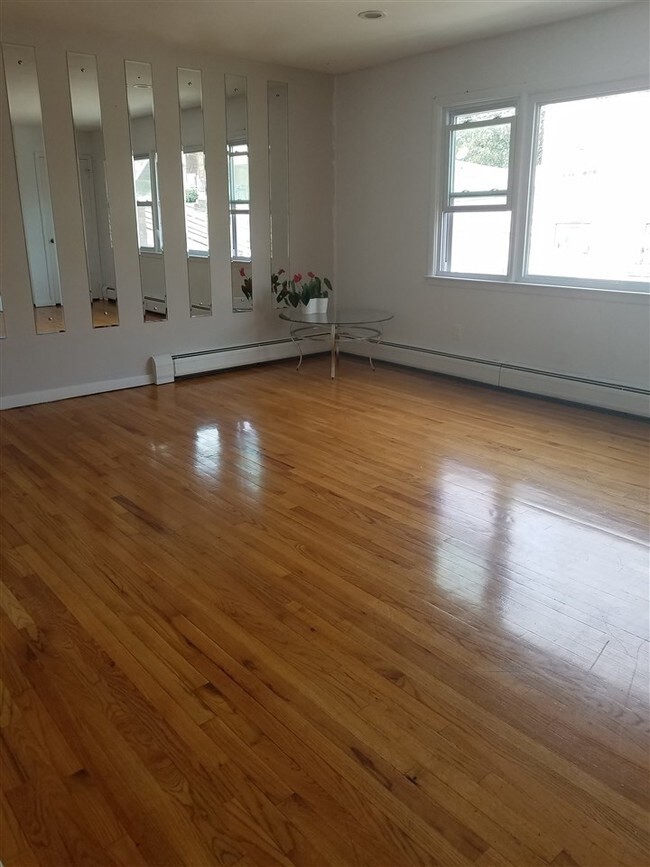 Foto del edificio - 1211 51st St