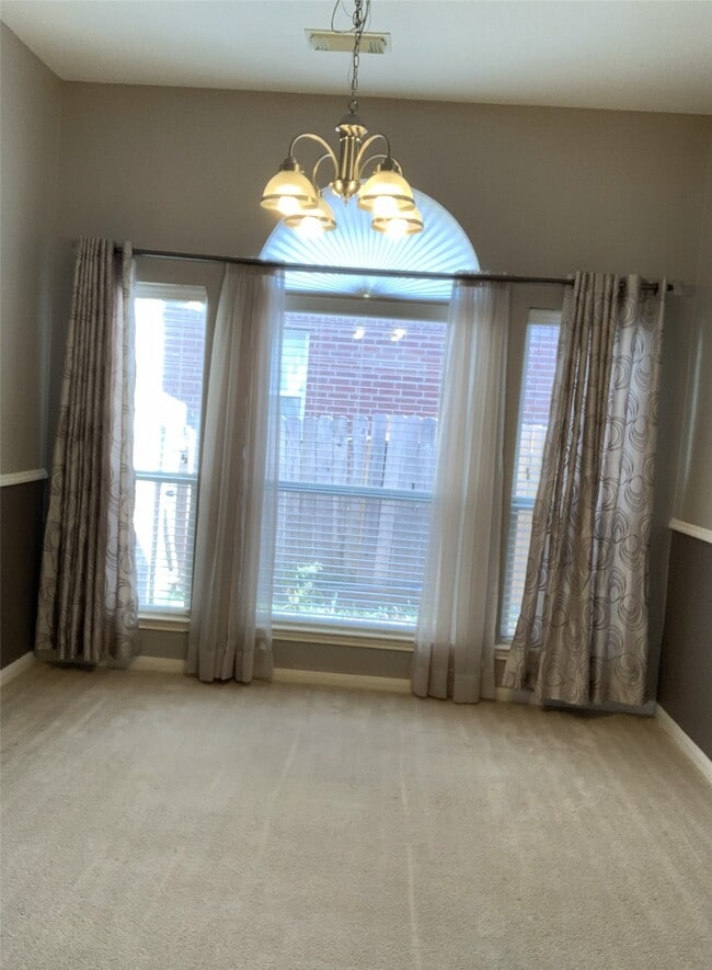 Foto del edificio - 12516 Rocky Cove Dr