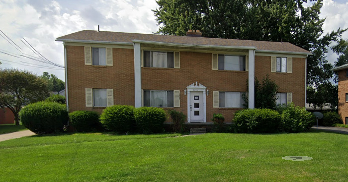 Primary Photo - 3935 W Sylvania Ave