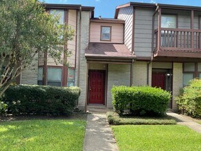 Building Photo - 12400 Brookglade Cir