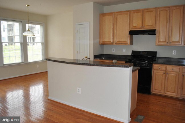 Building Photo - 11050 Birchtree Ln