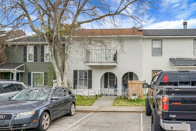 Building Photo - 733 Ralston Ct