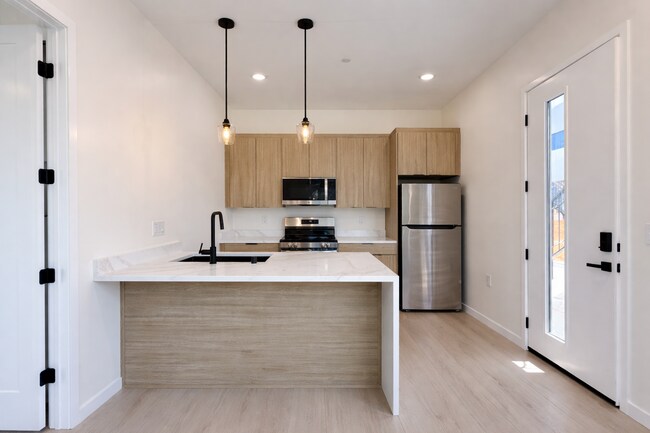 Foto del edificio - 5531 Olvera Ave