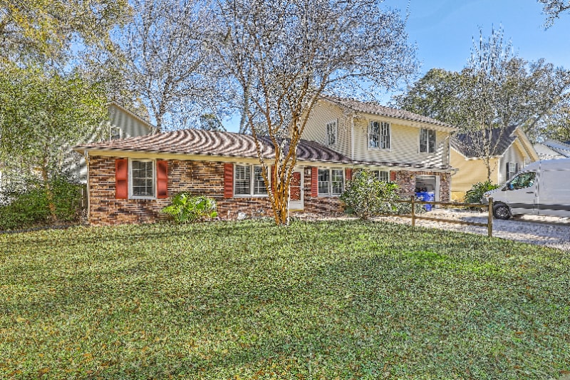 Primary Photo - 1152 Bradford Ave