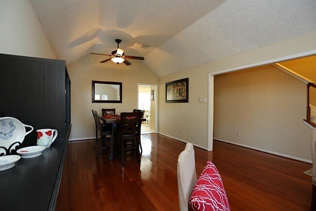 Building Photo - 12803 Stancliff Oaks St