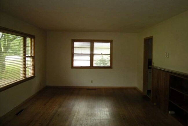 Building Photo - 3 Bedroom House Close to Ross-Ade and Mackey