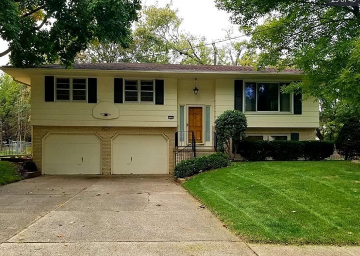 Primary Photo - Beautiful 4 Bedroom Home!