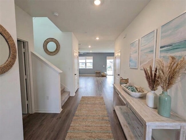 Foto del edificio - 8097 Cortese Dr