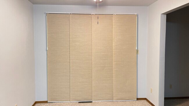 Puertas de patio - 694 Trailsway Ln